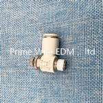 Speed controller elbow with push-in fitting